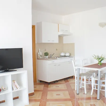 Apartmani Adrijan Krk Krk Town Exterior photo