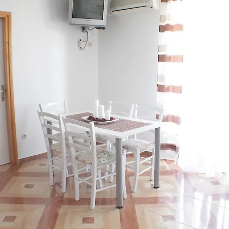 Apartmani Adrijan Krk Krk Town Exterior photo